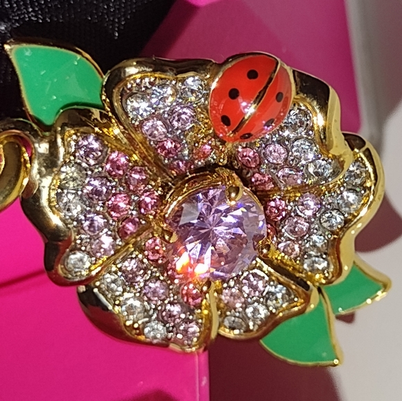 Juicy Couture Crystal Studded 🌸🐞 Ladybug 🐞 Never Removed from Original 🎁 NWT - Picture 3 of 9